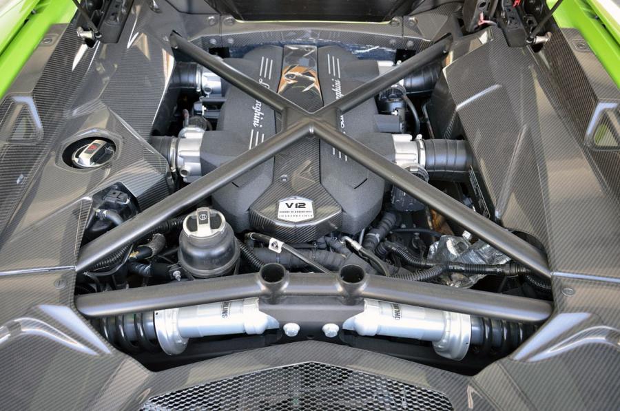  Lamborghini Aventador LP700-4 Roadster 2013 года  (фото 44 из 68)